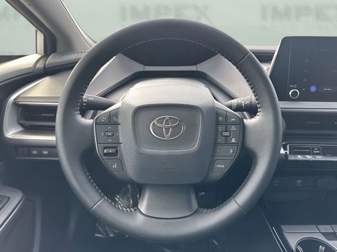 Used 2025 Toyota Prius LE image 12