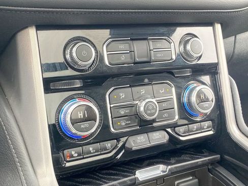 Certified 2024 GMC Yukon Denali image 37