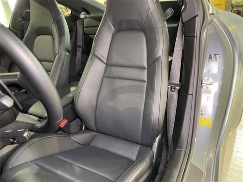 Used 2025 Porsche 911 Carrera image 5