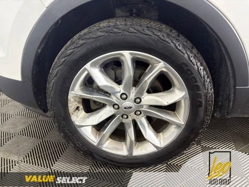 Used 2015 Ford Explorer XLT w/ Equipment Group 202A AWD/4WD image 22