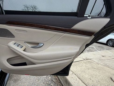 Used 2015 Mercedes-Benz S 550 4MATIC Sedan image 20