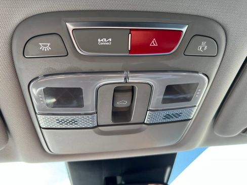 Used 2025 Kia Telluride S AWD/4WD image 39