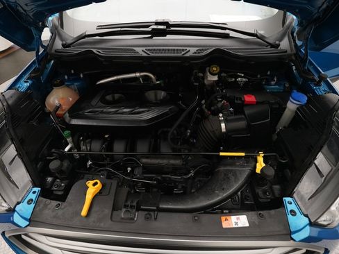 Used 2019 Ford EcoSport SE w/ SE Convenience Package image 3