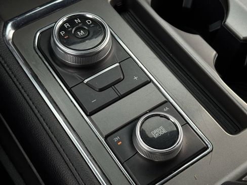 Used 2020 Ford Expedition XLT w/ Equipment Group 202A image 19