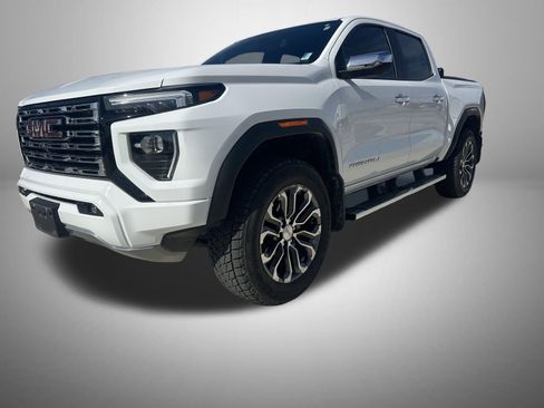 Used 2023 GMC Canyon Denali AWD/4WD image 1