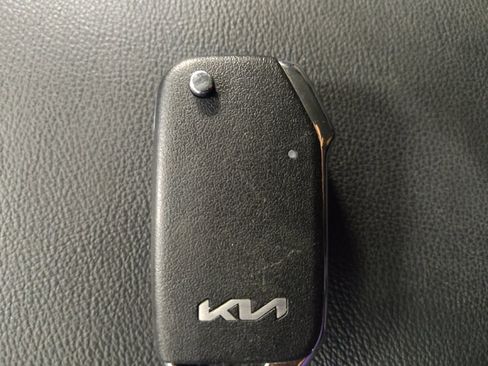 Used 2022 Kia Soul LX FWD image 32