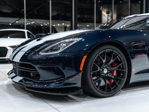 Used 2016 Dodge Viper ACR RWD image 10