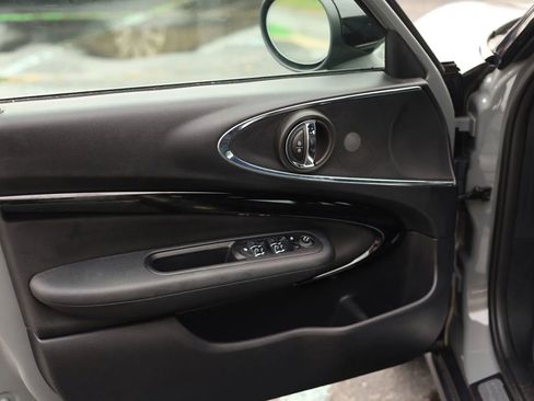 Used 2020 MINI Cooper Clubman S w/ Premium Package image 11