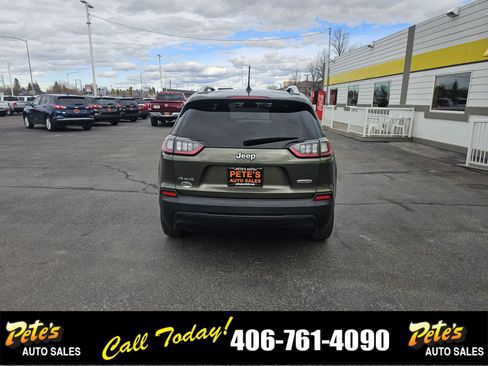 Used 2019 Jeep Cherokee Latitude w/ Popular Appearance Group AWD/4WD image 3