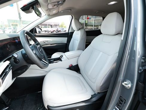 Used 2025 Hyundai Tucson SEL FWD image 24