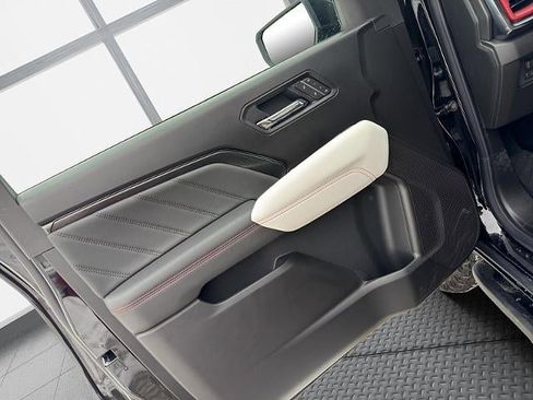 New 2026 GMC Canyon AT4X w/ LPO, Black Badging Package image 37