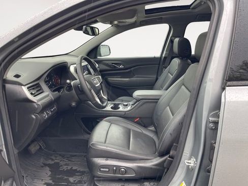 Used 2023 GMC Acadia SLT w/ Elevation Edition AWD/4WD image 9