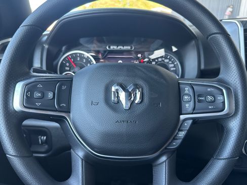 New 2026 RAM 1500 Express AWD/4WD image 21