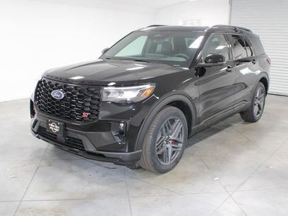New 2026 Ford Explorer ST w/ Sun And Sound Package