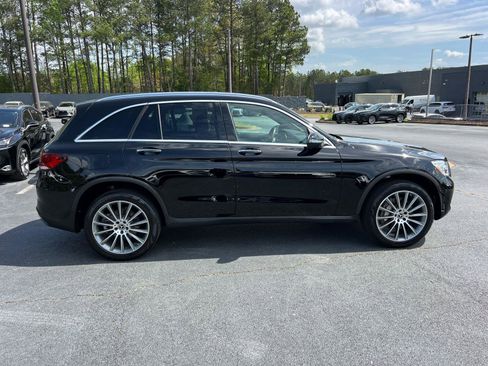 Used 2022 Mercedes-Benz GLC 300 4MATIC image 5