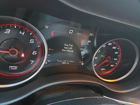 Used 2022 Dodge Charger R/T w/ Plus Group RWD image 2