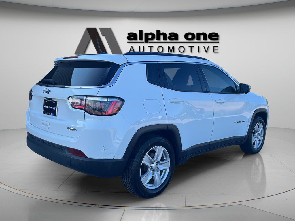 Used 2022 Jeep Compass Latitude w/ Convenience Group FWD image 6