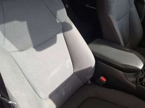 Used 2019 Toyota RAV4 LE w/ All Weather Liner Package image 5