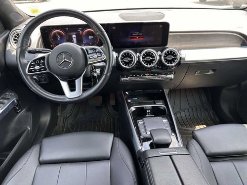 Used 2023 Mercedes-Benz GLB 250 4MATIC image 17