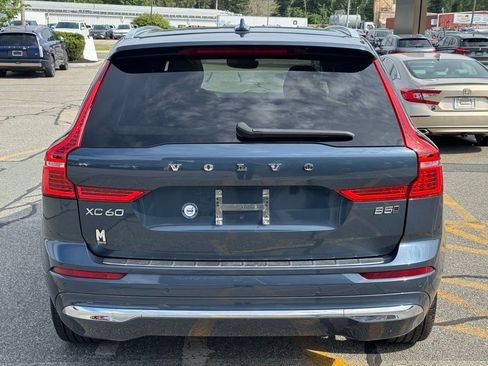Used 2022 Volvo XC60 B5 Inscription w/ Climate Package image 5