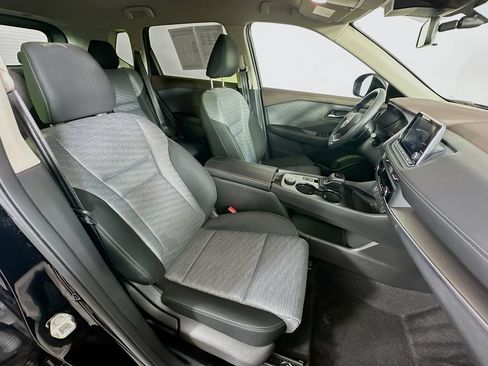 Certified 2023 Nissan Rogue SV AWD/4WD image 33