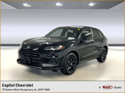 Used 2023 Honda HR-V Sport image 1