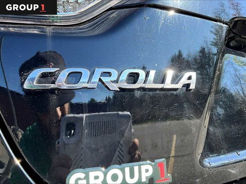 Used 2024 Toyota Corolla LE FWD image 32