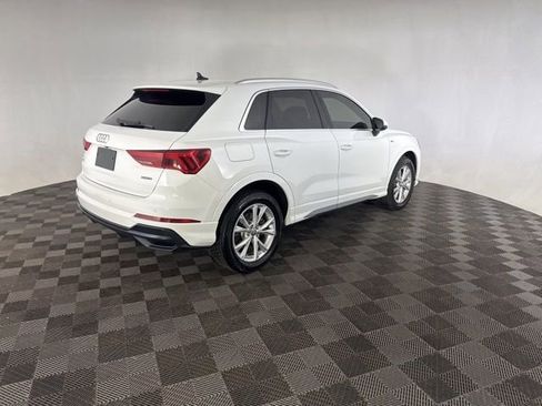Used 2021 Audi Q3 2.0T Premium w/ Convenience Package AWD/4WD image 5