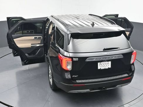 Used 2022 Ford Explorer XLT w/ Equipment Group 202A RWD image 45