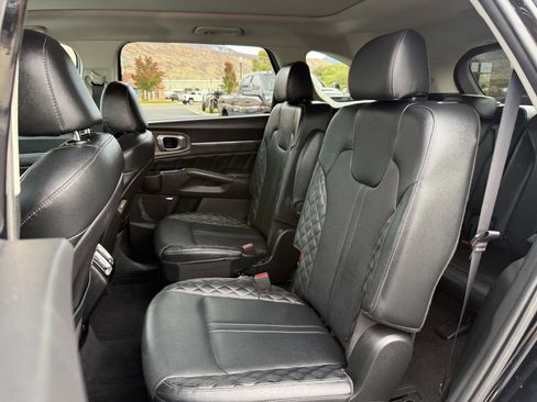 Used 2021 Kia Sorento SX Prestige image 24