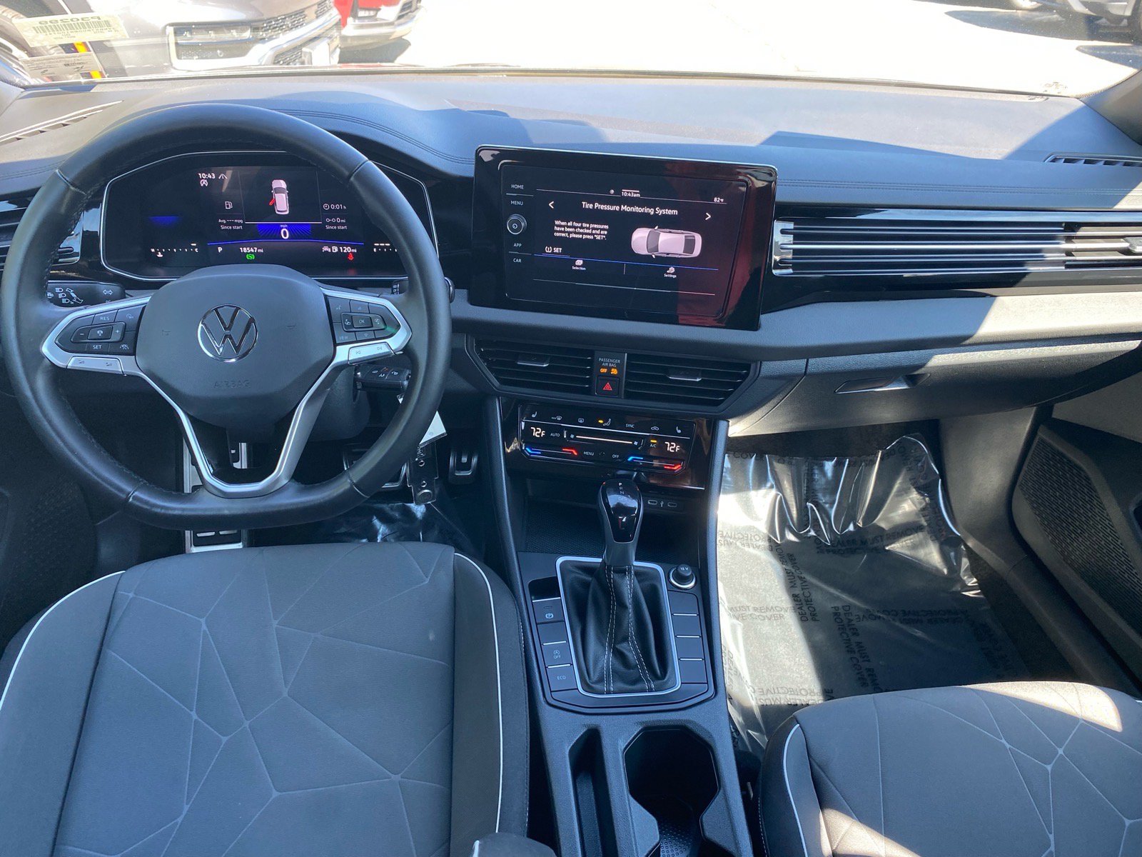 Certified 2025 Volkswagen Jetta Sport FWD image 10