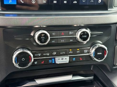 Used 2025 Ford F250 Platinum w/ Tremor Off-Road Package AWD/4WD image 19