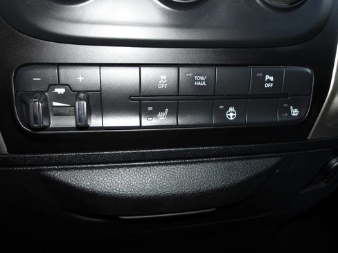 Used 2015 RAM 2500 Big Horn image 14