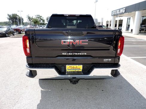 Certified 2023 GMC Sierra 1500 SLT RWD image 6