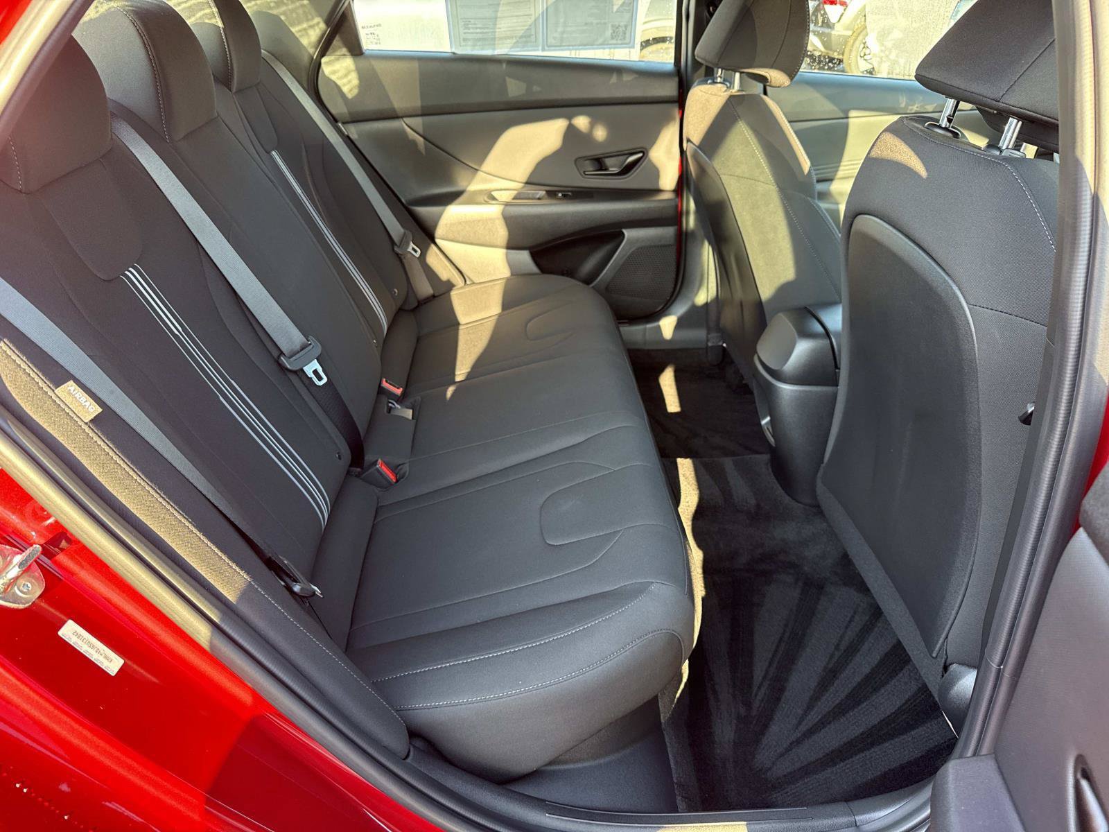Certified 2025 Hyundai Elantra SEL FWD image 21
