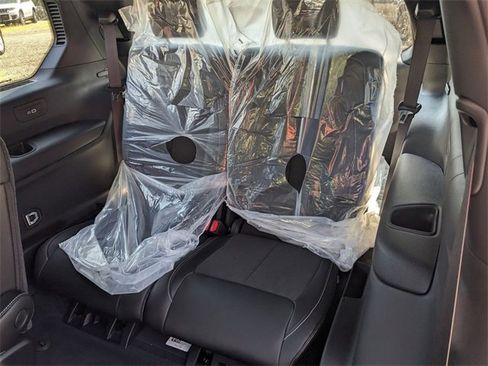 New 2025 Jeep Grand Cherokee L Altitude image 11