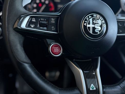 Used 2022 Alfa Romeo Stelvio Quadrifoglio w/ Active Assist Plus Package image 19