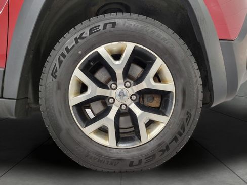 Used 2015 Jeep Cherokee Trailhawk w/ Comfort/Convenience Group image 3