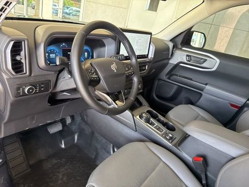 Used 2025 Ford Bronco Sport Badlands w/ Badlands Tech Package AWD/4WD image 29