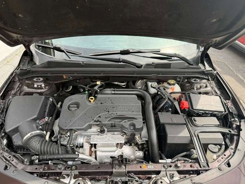 Used 2021 Chevrolet Malibu RS FWD image 35