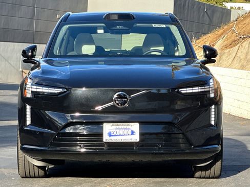 Used 2025 Volvo EX90 Ultra image 3