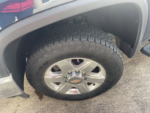 Used 2021 Chevrolet Silverado 2500 LTZ w/ LTZ Premium Package image 38