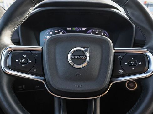 Used 2022 Volvo XC40 T5 Inscription w/ Advanced Package AWD/4WD image 37