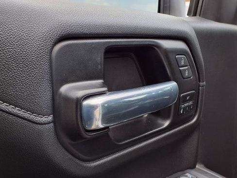 Used 2021 GMC Sierra 1500 SLT RWD image 15