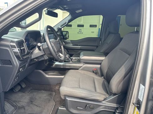 Used 2022 Ford F150 XLT w/ Equipment Group 302A High image 9