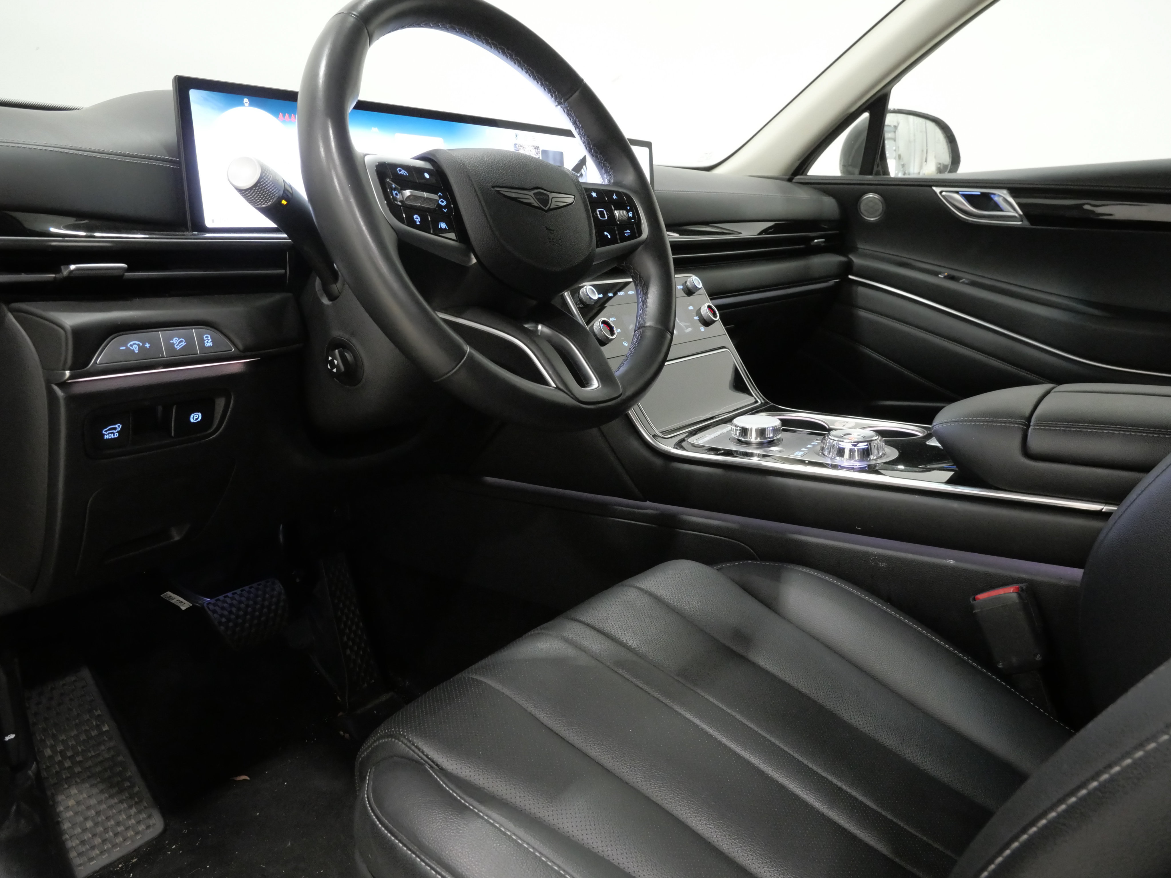 Used 2025 Genesis GV80 2.5T Standard AWD/4WD image 11