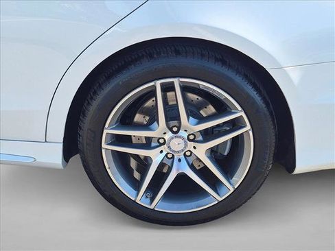 Used 2016 Mercedes-Benz S 550 4MATIC Sedan image 23