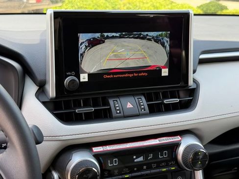 Used 2025 Toyota RAV4 XLE Premium image 19