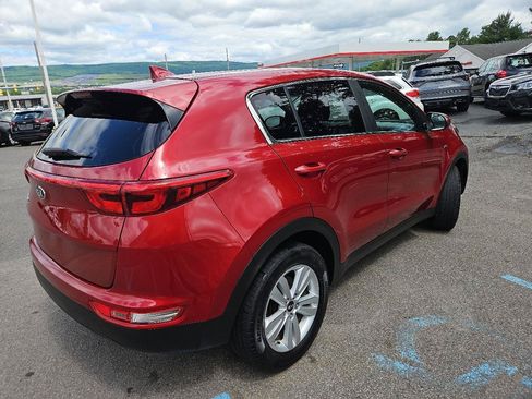 Used 2018 Kia Sportage LX AWD/4WD image 3