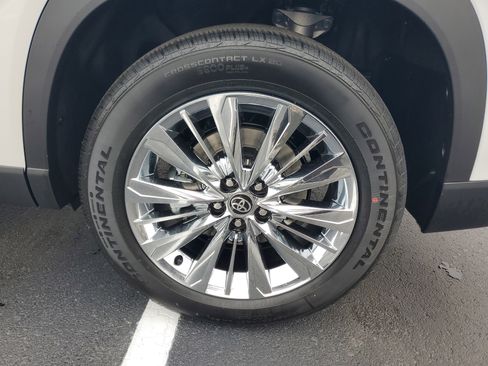 Used 2026 Toyota Grand Highlander Platinum image 11